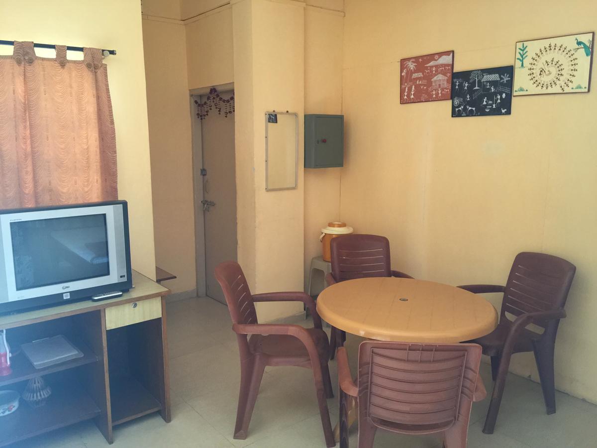 Mtdc Approved Mohiniraj Guest House Nashik Luaran gambar